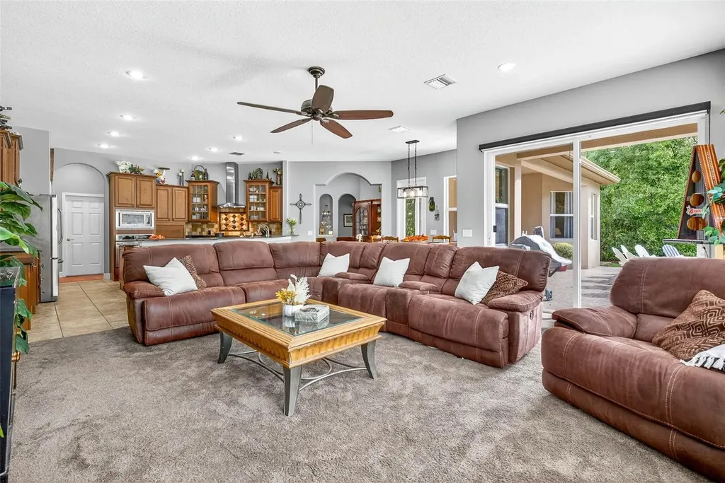 13887 Gavin Road Dover FL 33527