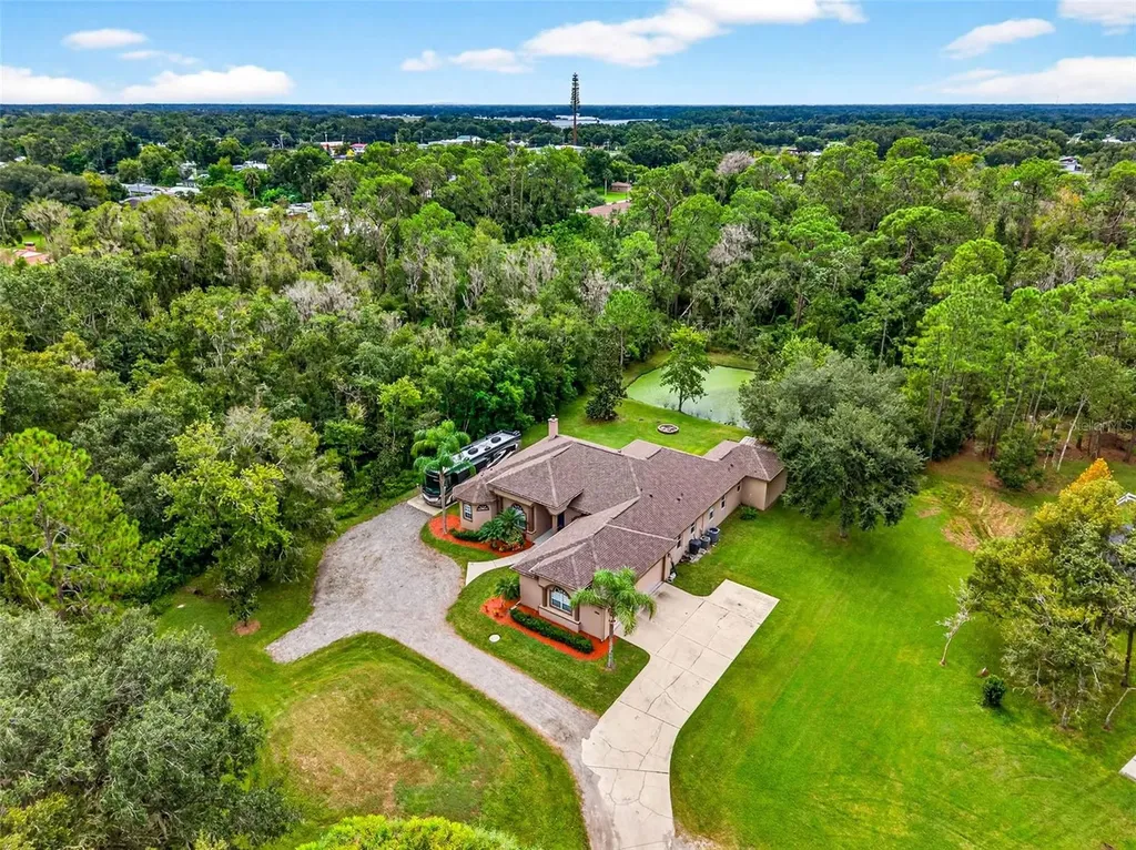 13887 Gavin Road Dover FL 33527