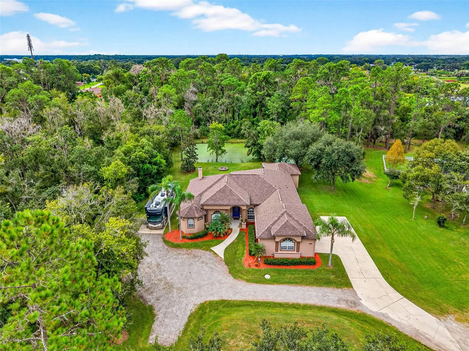 13887 Gavin Road Dover FL 33527