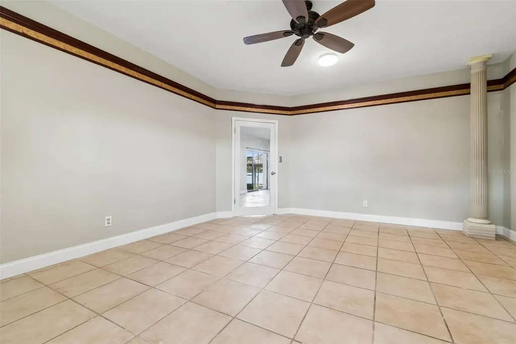 9901 Bay Drive Gibsonton FL 33534