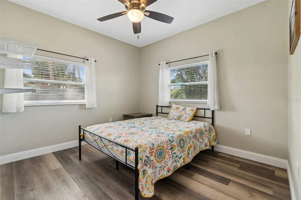 9901 Bay Drive Gibsonton FL 33534