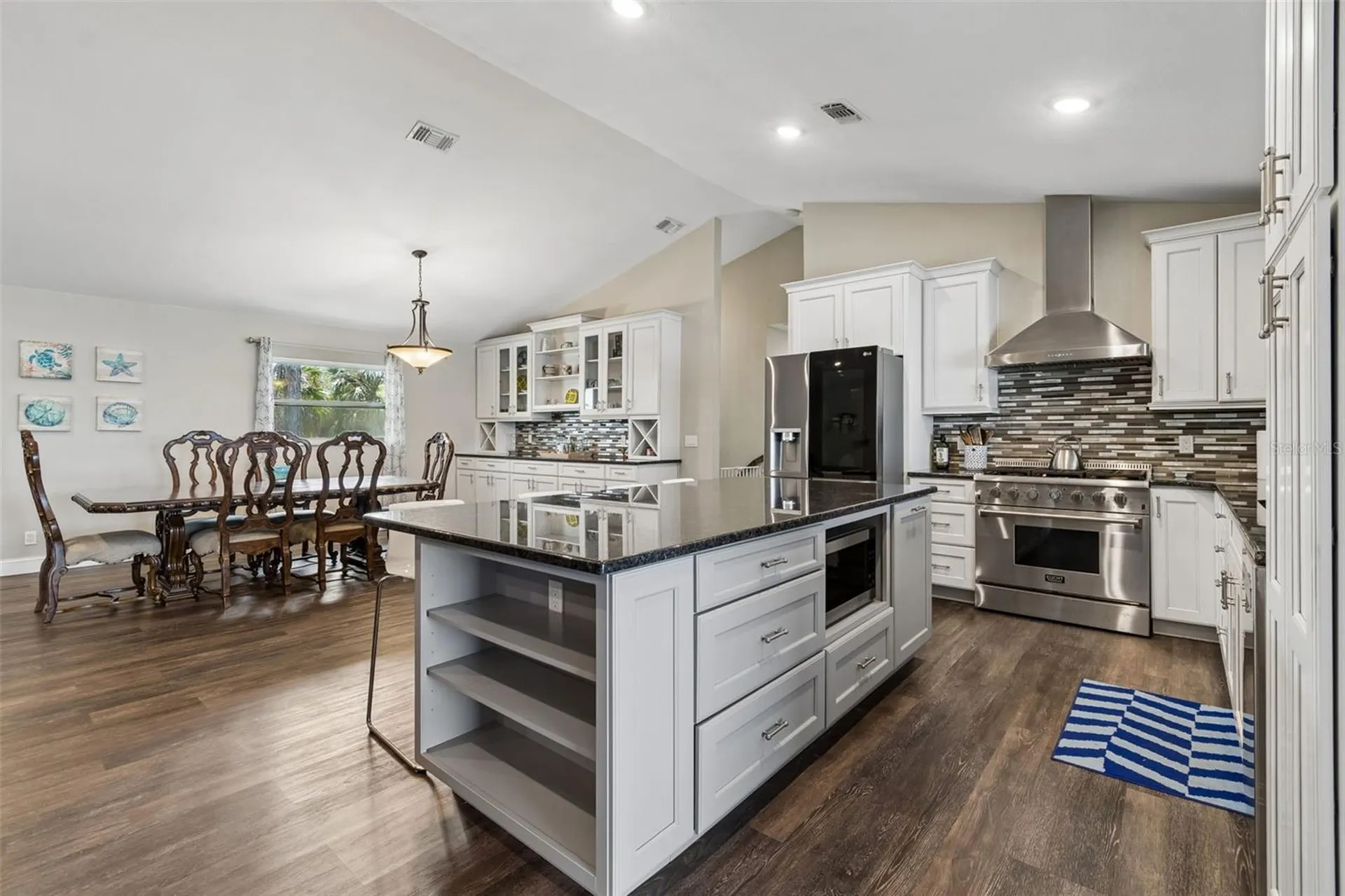 9901 Bay Drive Gibsonton FL 33534