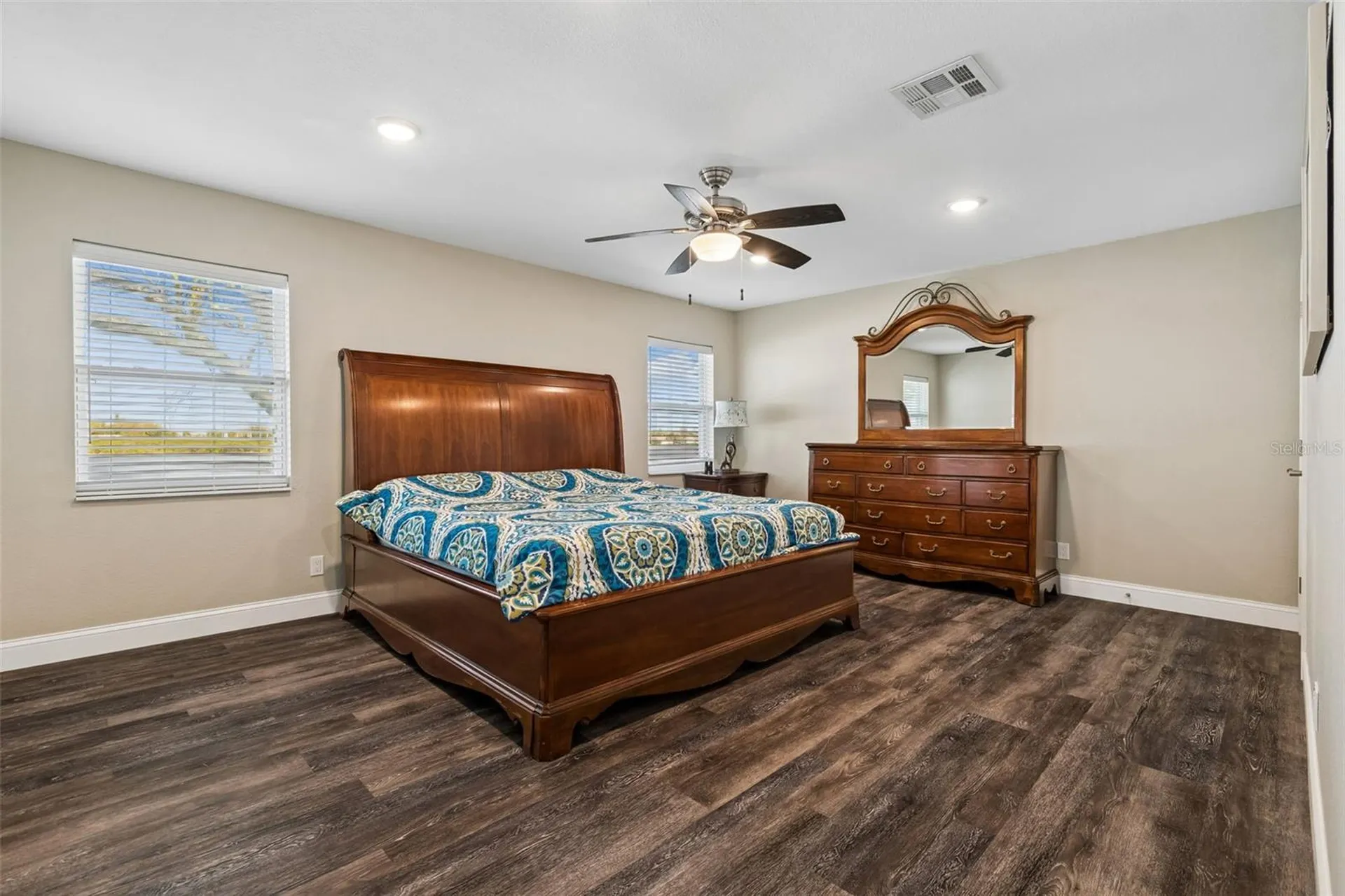 9901 Bay Drive Gibsonton FL 33534