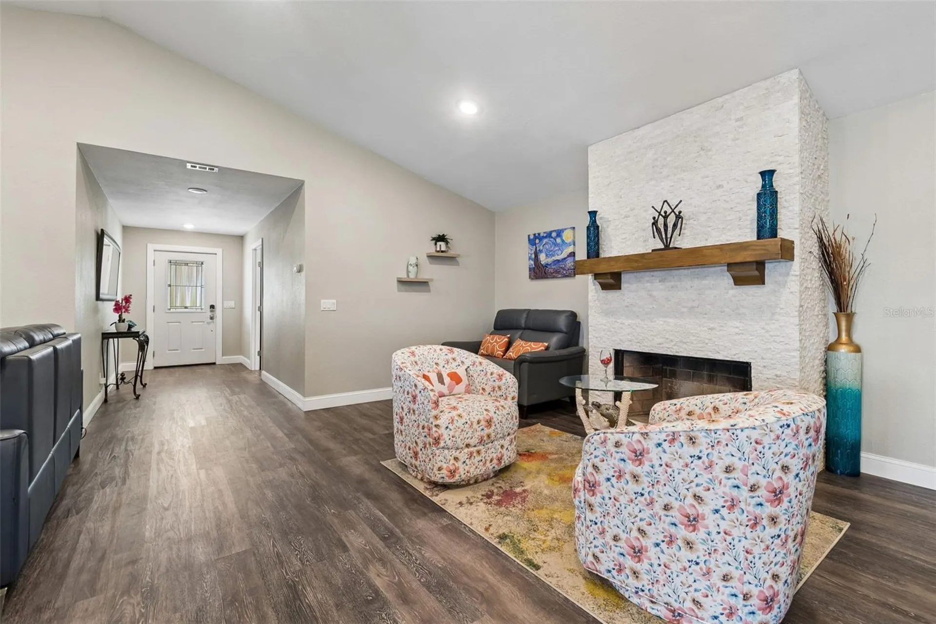 9901 Bay Drive Gibsonton FL 33534