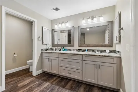 9901 Bay Drive Gibsonton FL 33534
