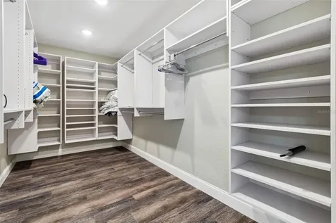 9901 Bay Drive Gibsonton FL 33534