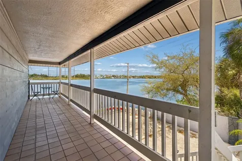 9901 Bay Drive Gibsonton FL 33534