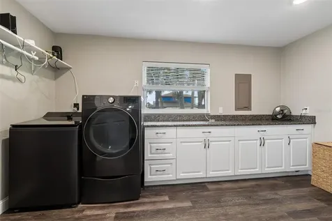 9901 Bay Drive Gibsonton FL 33534