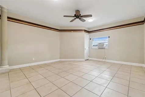 9901 Bay Drive Gibsonton FL 33534