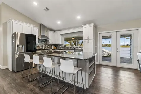 9901 Bay Drive Gibsonton FL 33534