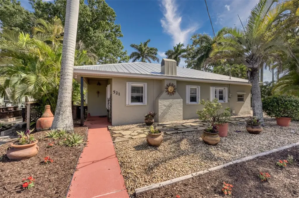 521 W Olympia Avenue Punta Gorda FL 33950