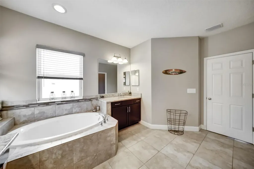 1611 Tilted Cypress Place Wesley Chapel FL 33544
