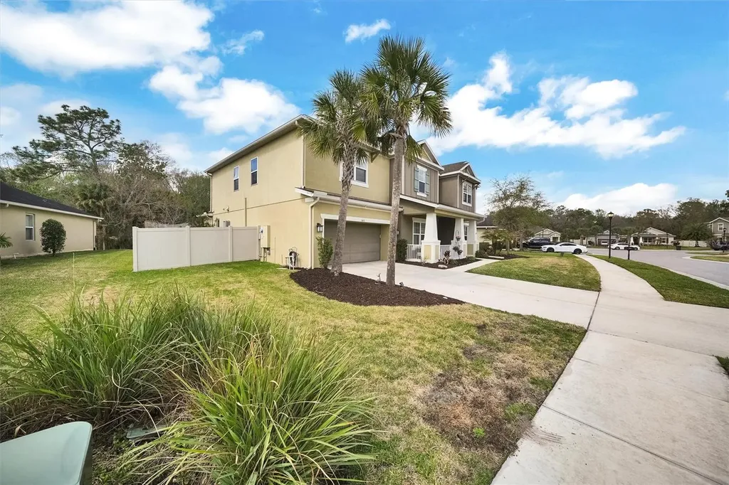 1611 Tilted Cypress Place Wesley Chapel FL 33544