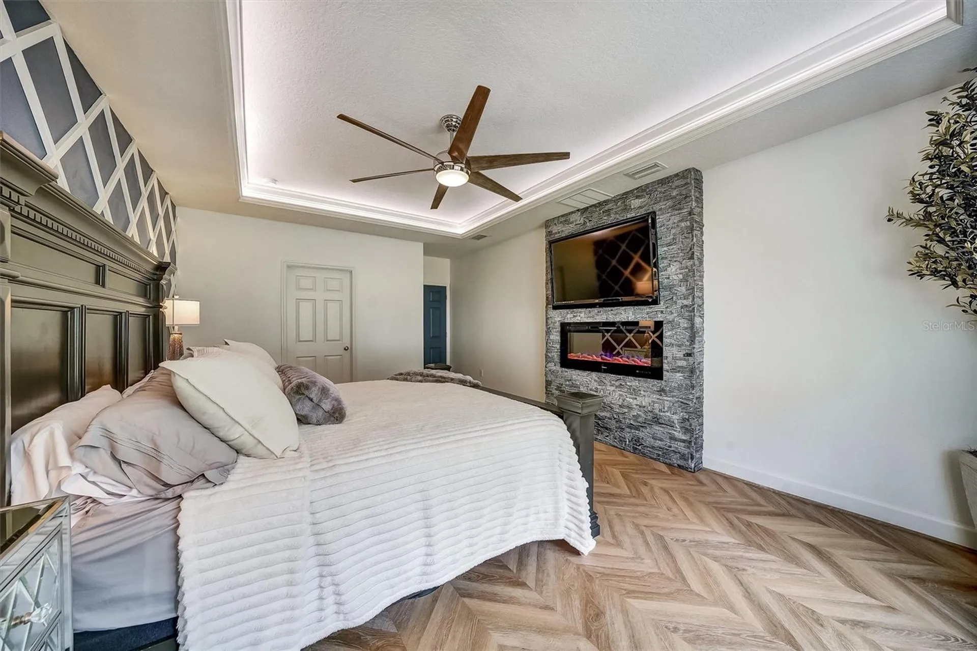 1611 Tilted Cypress Place Wesley Chapel FL 33544