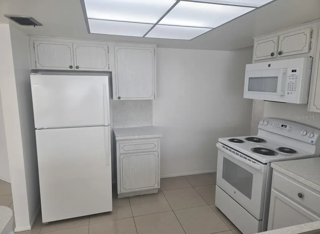 6480 31st Terrace N St Petersburg FL 33710