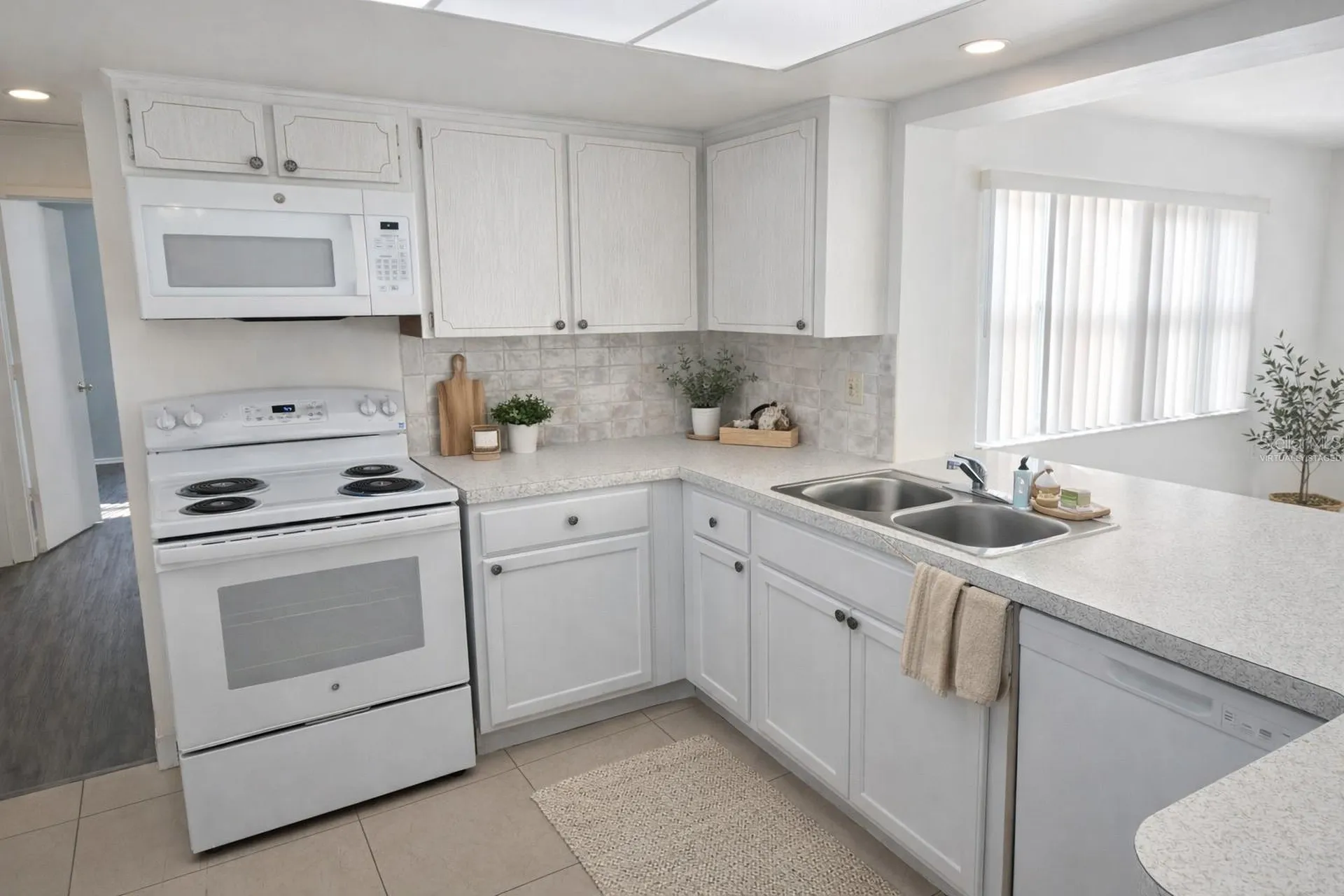 6480 31st Terrace N St Petersburg FL 33710