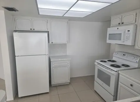 6480 31st Terrace N St Petersburg FL 33710
