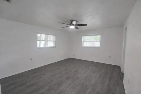 6480 31st Terrace N St Petersburg FL 33710