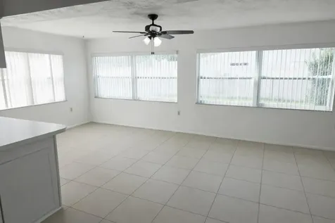 6480 31st Terrace N St Petersburg FL 33710