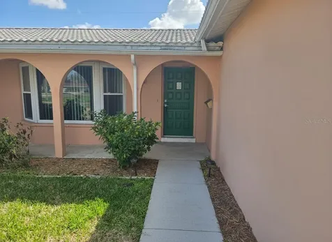 6480 31st Terrace N St Petersburg FL 33710