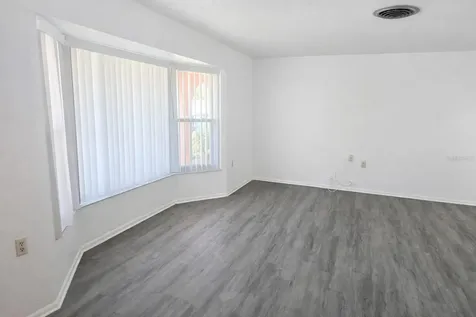6480 31st Terrace N St Petersburg FL 33710