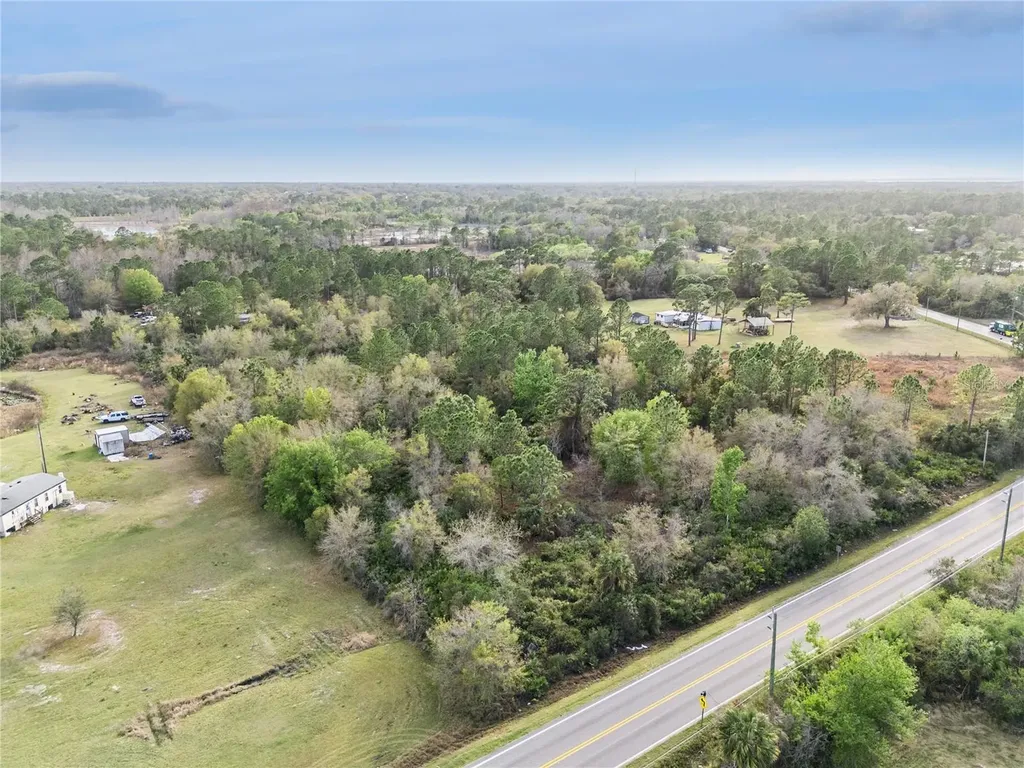 541 E Osceola Road Geneva FL 32732