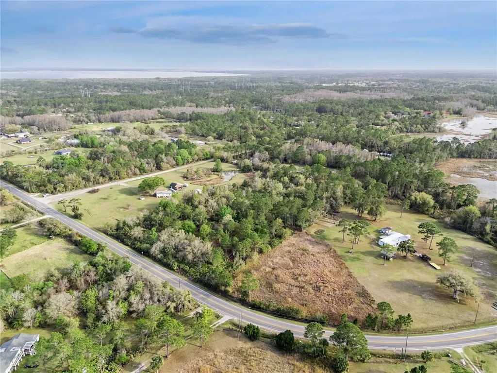 541 E Osceola Road Geneva FL 32732