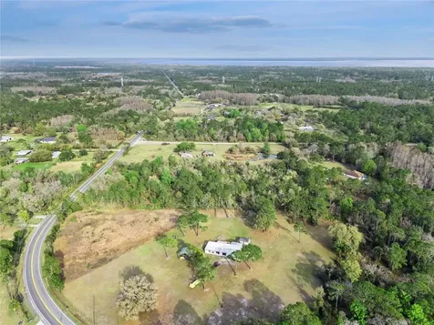 541 E Osceola Road Geneva FL 32732
