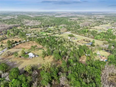 541 E Osceola Road Geneva FL 32732