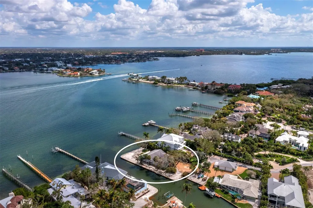 1267 Starboard Lane Sarasota FL 34242