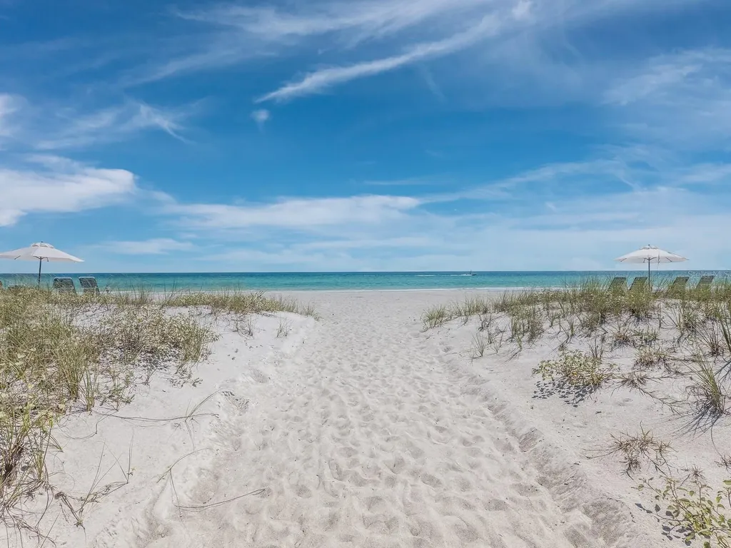 1267 Starboard Lane Sarasota FL 34242