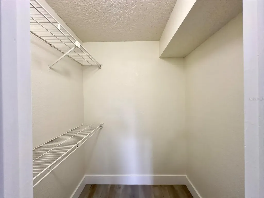 5140 Conroy Road Orlando FL 32811