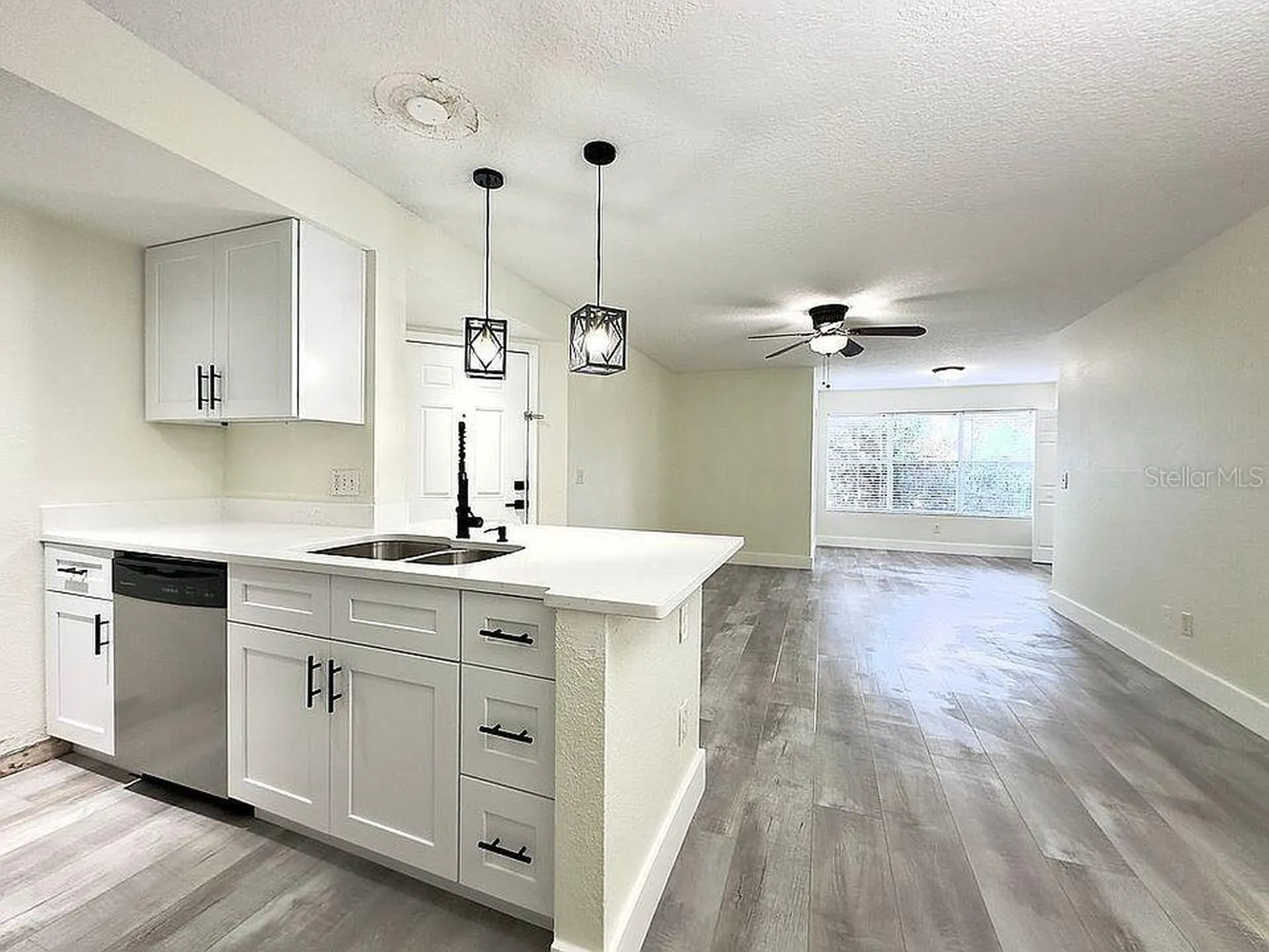 5140 Conroy Road Orlando FL 32811