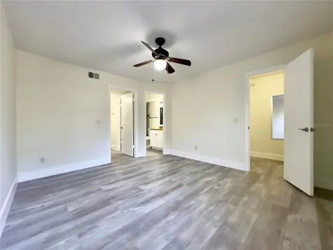 5140 Conroy Road Orlando FL 32811