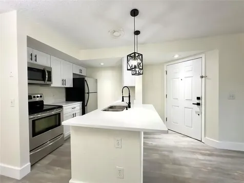 5140 Conroy Road Orlando FL 32811