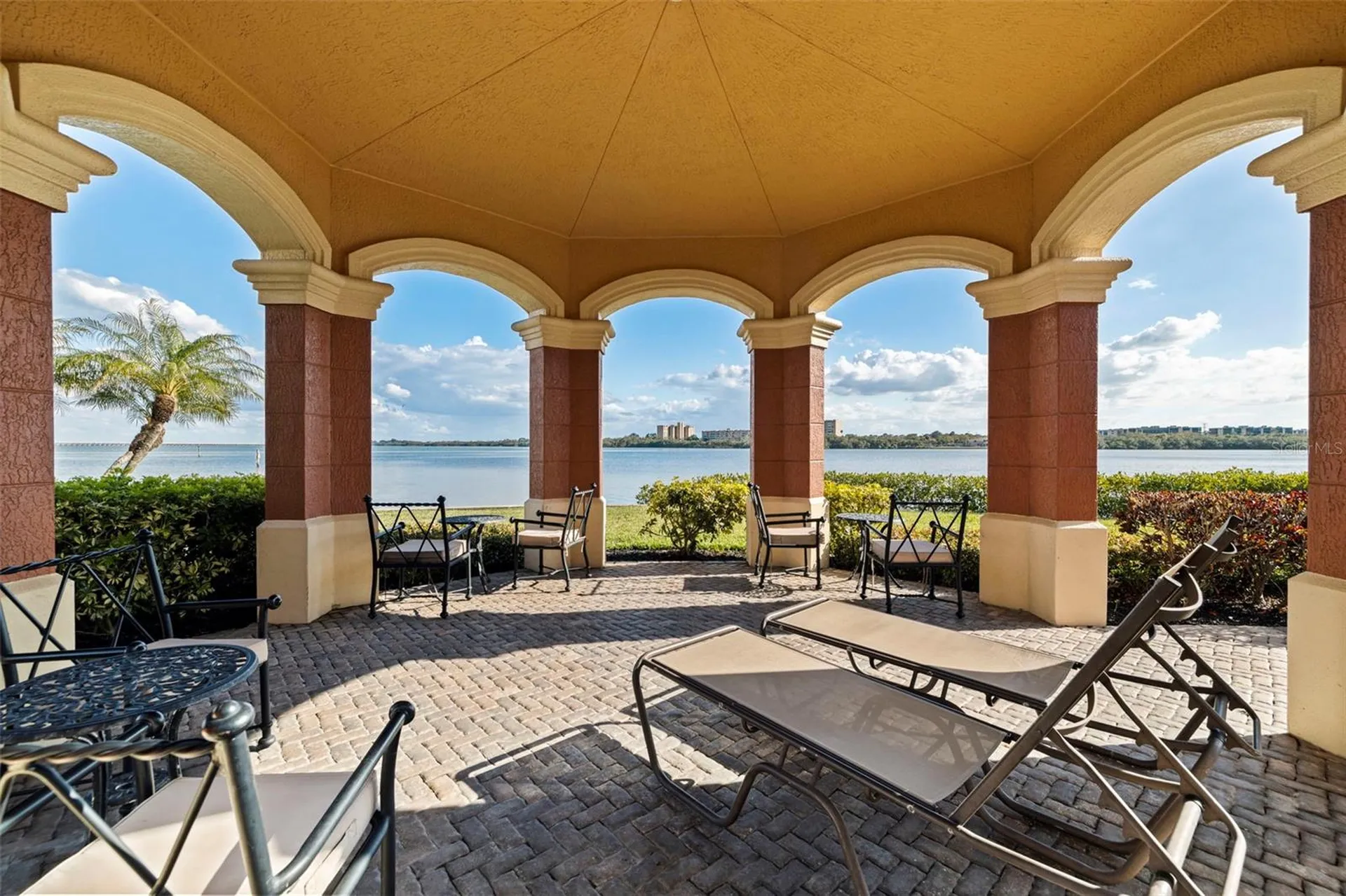2773 Via Cipriani Clearwater FL 33764