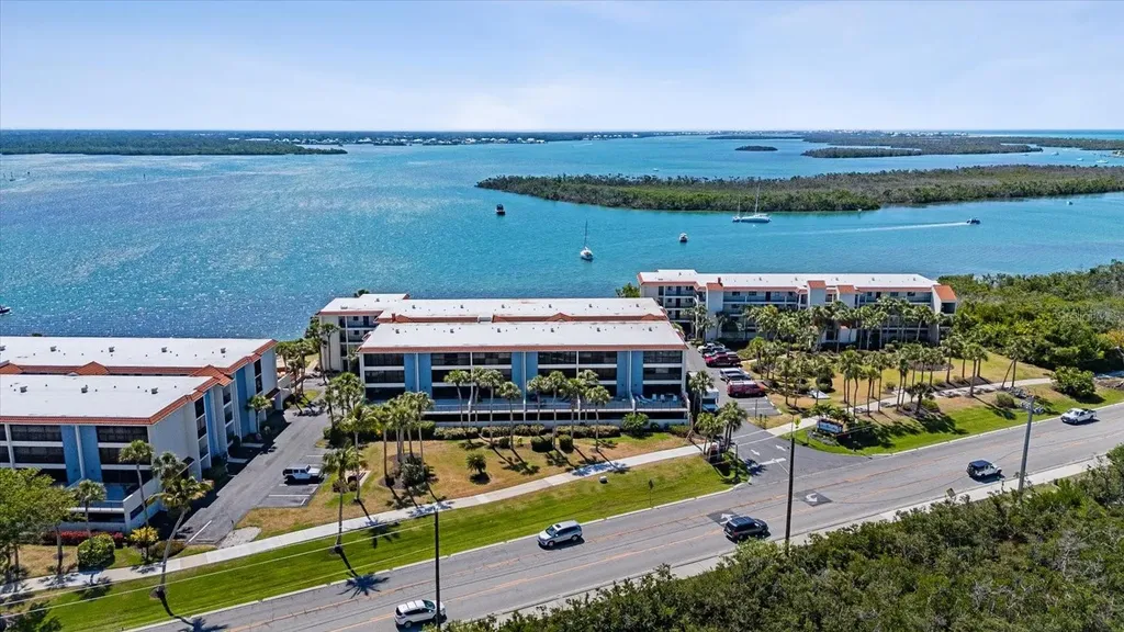 1701 Beach Road Englewood FL 34223