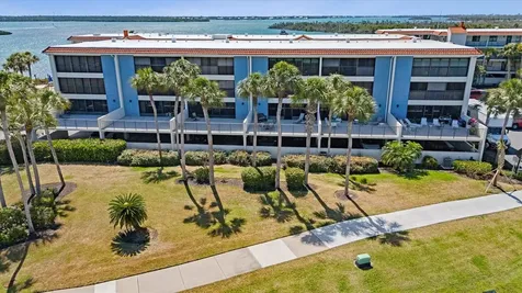 1701 Beach Road Englewood FL 34223