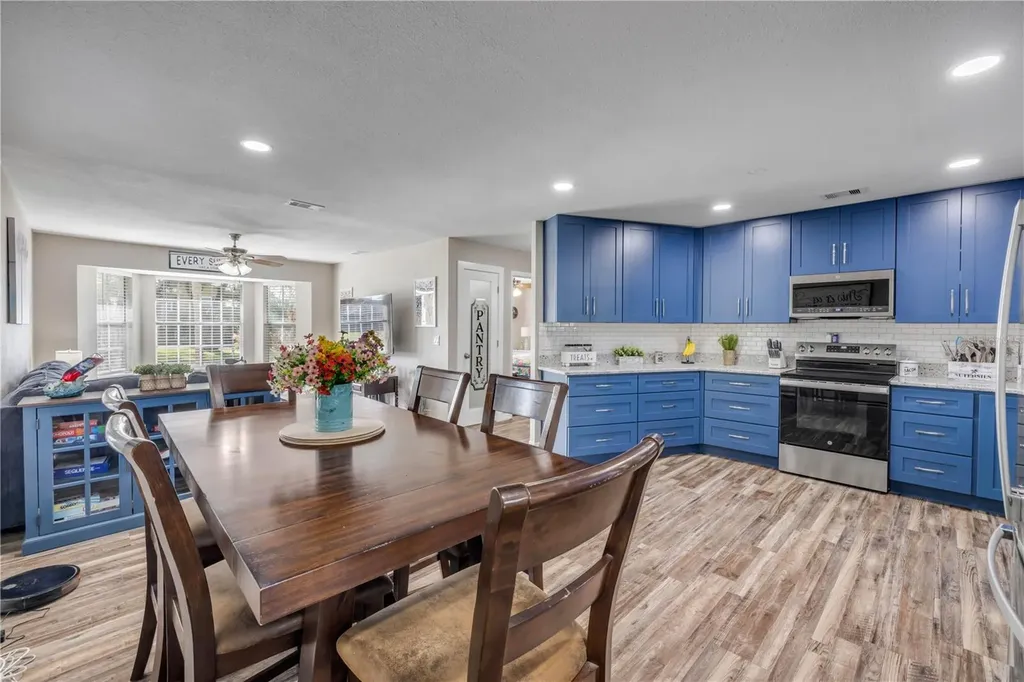 2711 Pine Tree Drive Edgewater FL 32141
