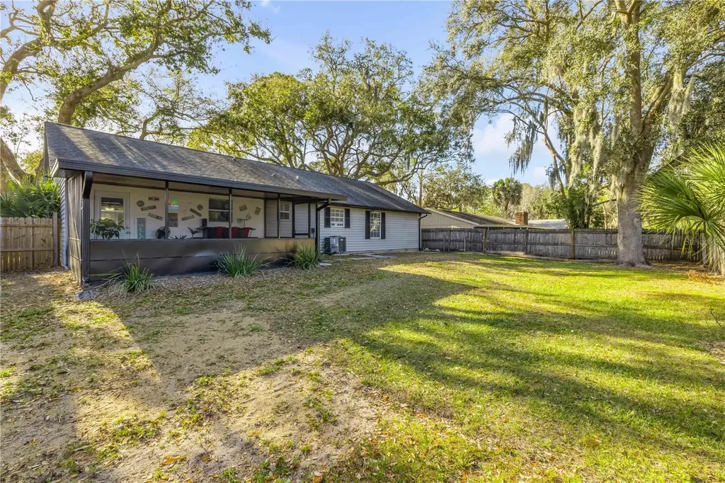 2711 Pine Tree Drive Edgewater FL 32141