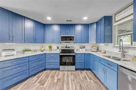 2711 Pine Tree Drive Edgewater FL 32141
