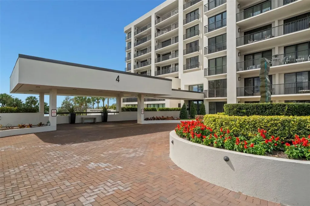 4 Belleview Boulevard Belleair FL 33756