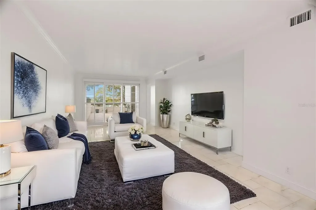 4 Belleview Boulevard Belleair FL 33756