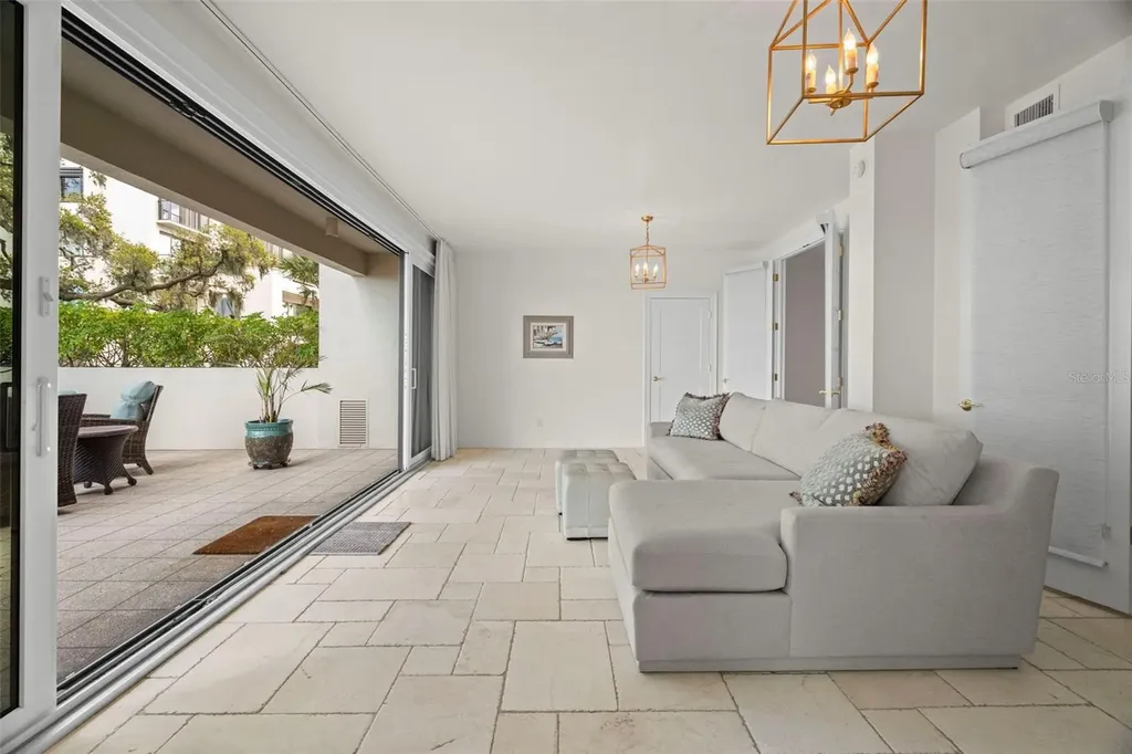 4 Belleview Boulevard Belleair FL 33756