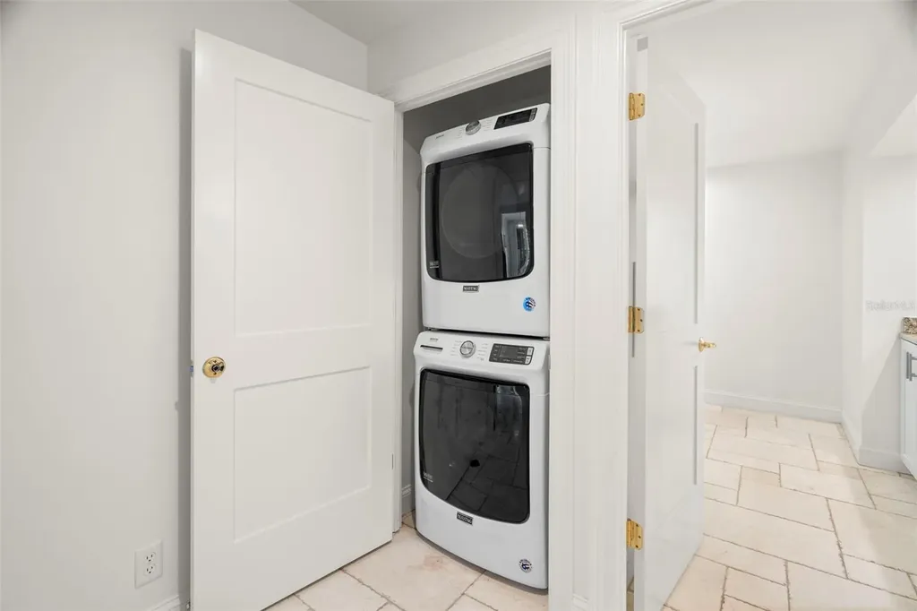 4 Belleview Boulevard Belleair FL 33756