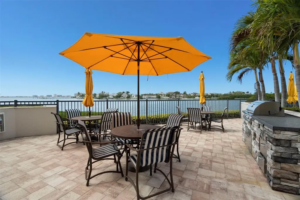 4 Belleview Boulevard Belleair FL 33756