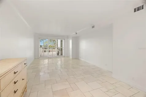 4 Belleview Boulevard Belleair FL 33756