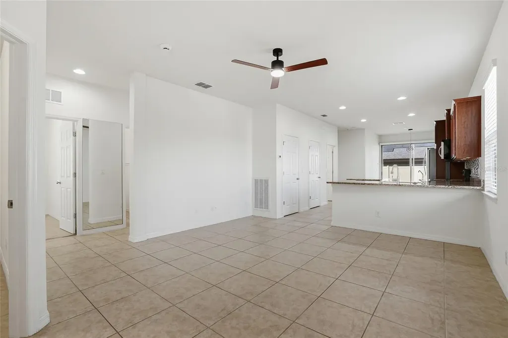 1724 Passage Key Lane Ruskin FL 33570