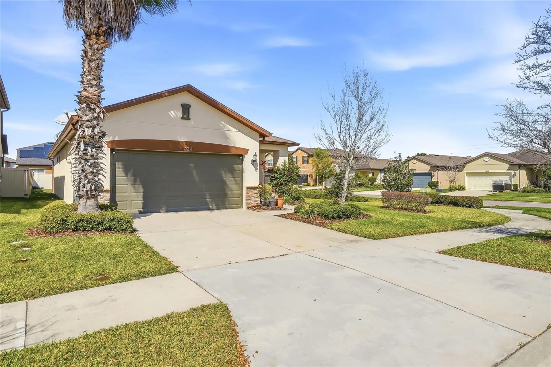 1724 Passage Key Lane Ruskin FL 33570