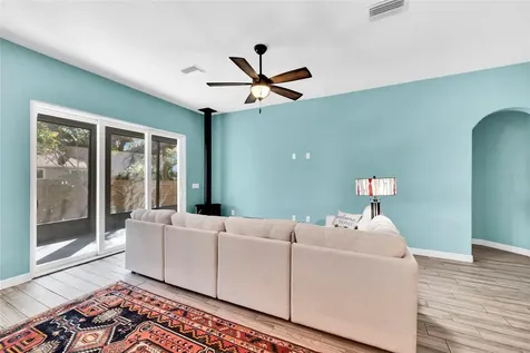 131 Pennsylvania Avenue Palm Harbor FL 34683